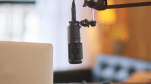 Audio Technica AT2020 microphone FEATURE